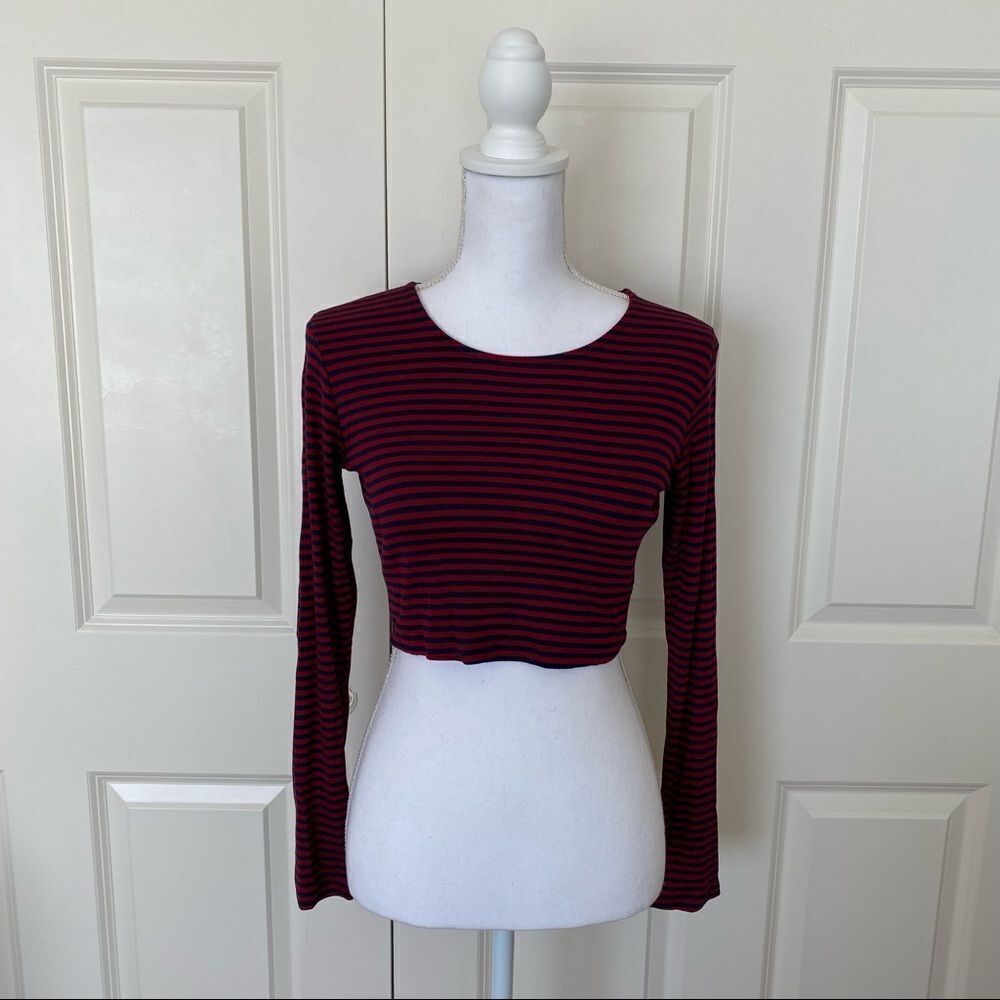 Lisakai Long Sleeve Crop Top